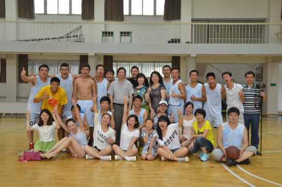 ���λᡤ(j9)�ٷ���վ-������Ϸ��һƷ��